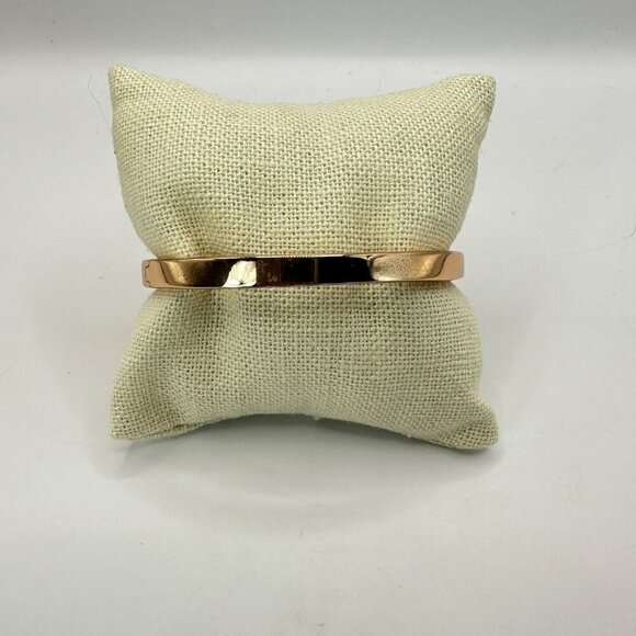 Kate Spade New York Take a Bow Bangle‎ Bracelet - Picture 3 of 15